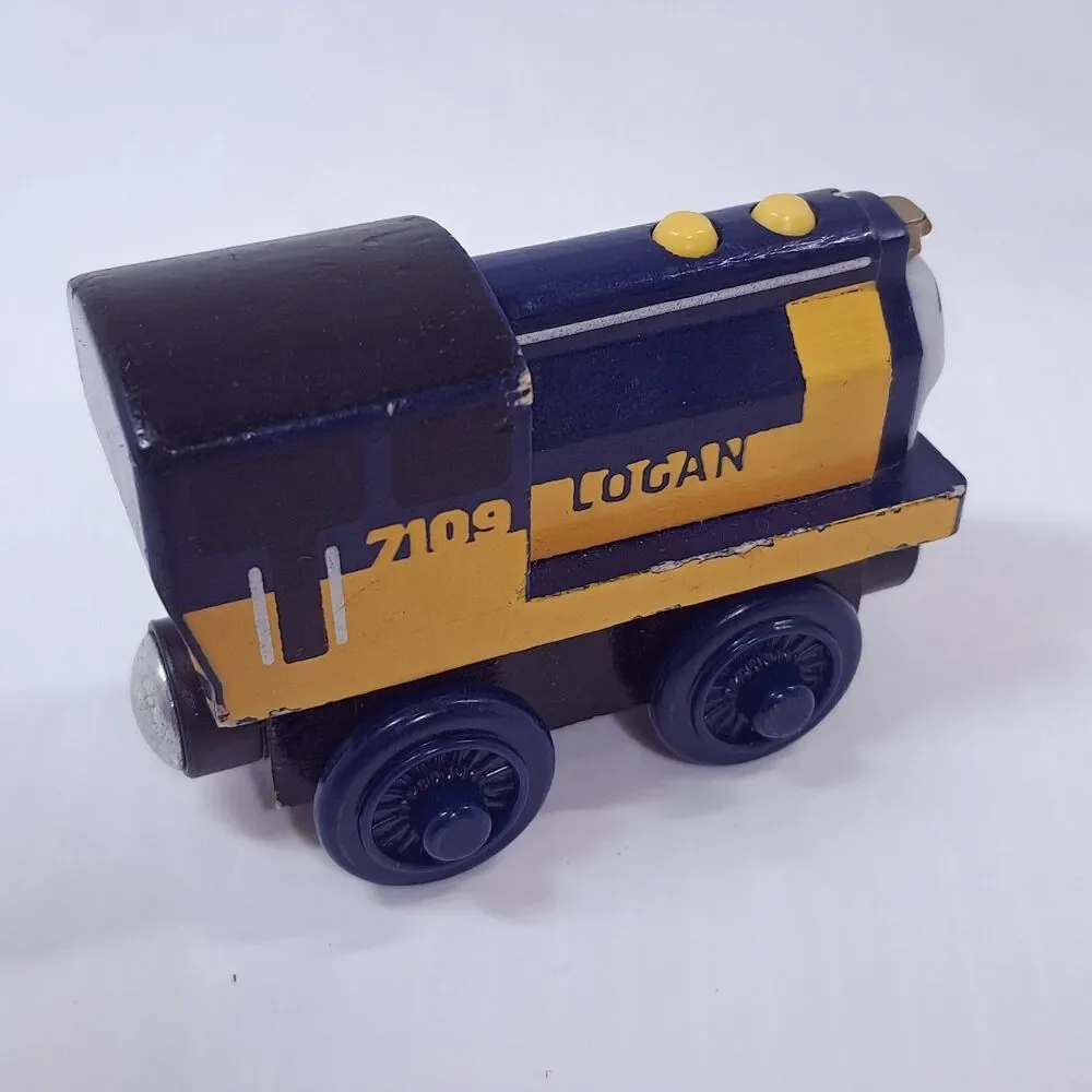 Thomas & Friends Wooden Railway Logan cbn22 yellow blue Train Tank Engine wood